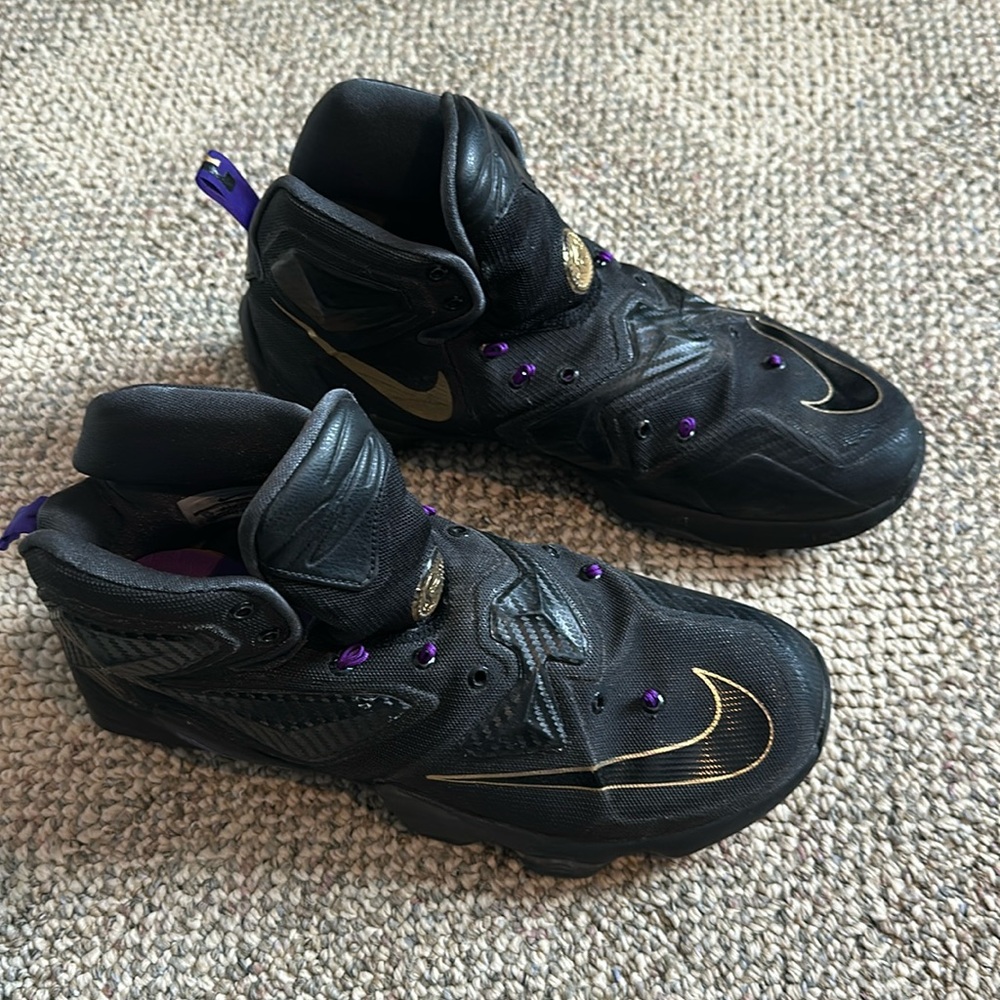 Nike lebron 13 pot of gold